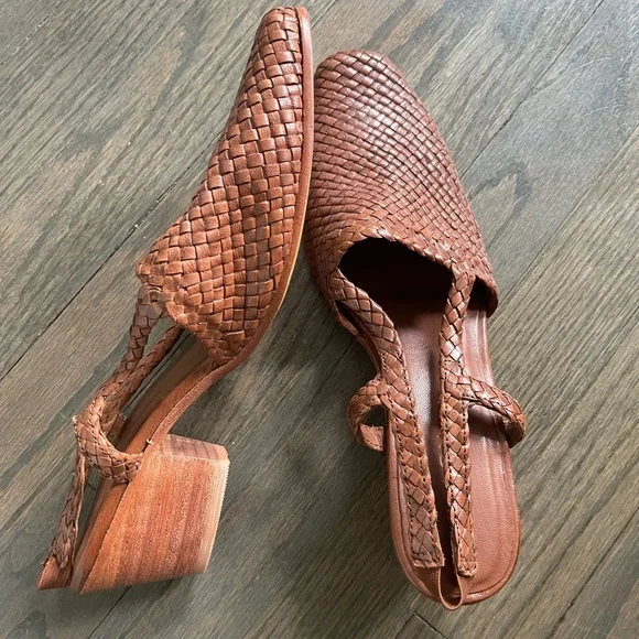 St. Agni Elegant Brown Woven Slingback Shoes - Picture 5 of 5